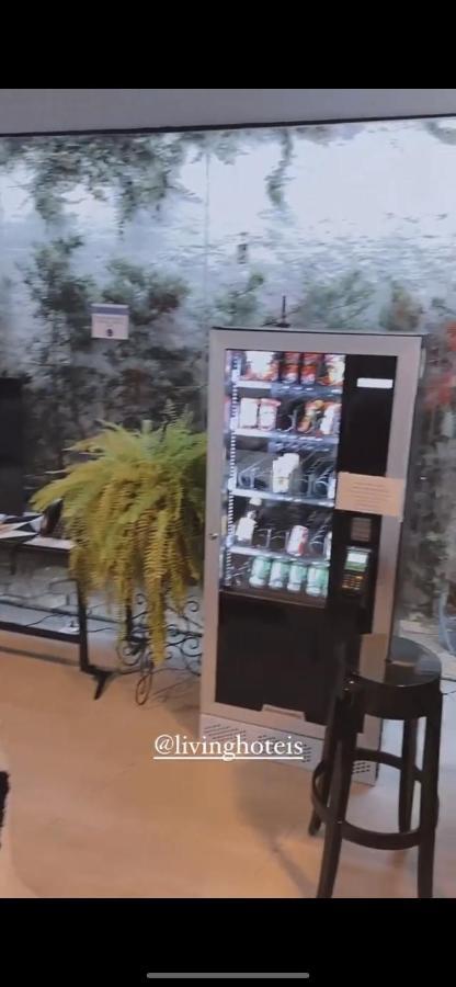 Living Hotel Morumbi Сао Паоло Екстериор снимка