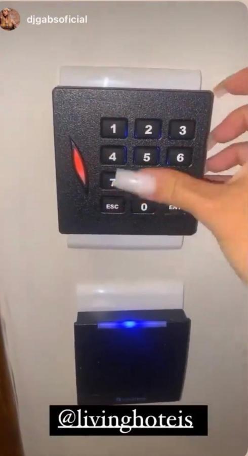 Living Hotel Morumbi Сао Паоло Екстериор снимка